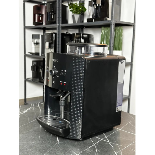 Кофемашина Krups Essential EA 8108