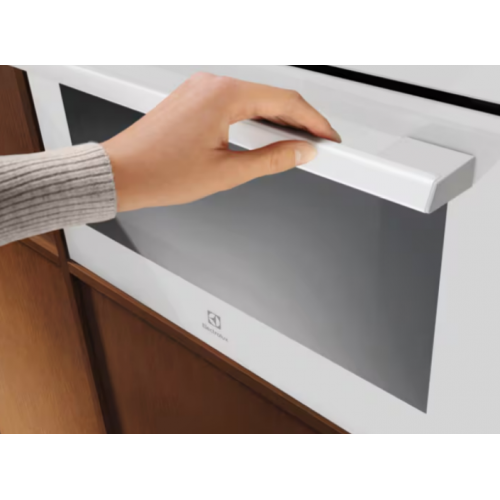Микроволновая печь Electrolux LVM8E08V