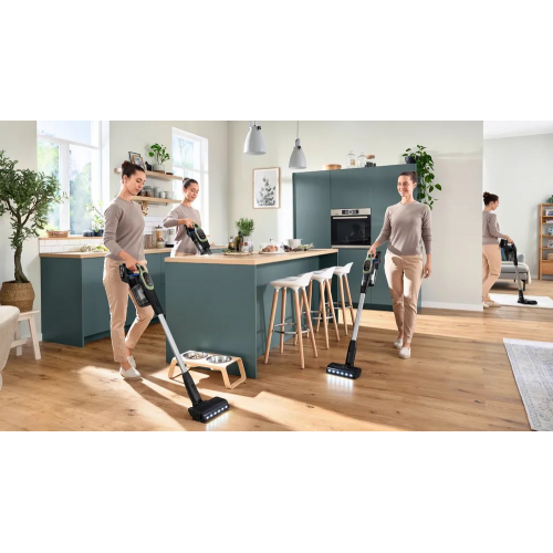 Пылесос Bosch BCS931TQC