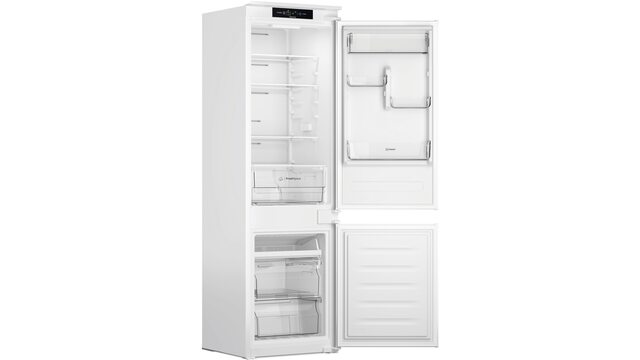 Холодильник Indesit INC 18T311
